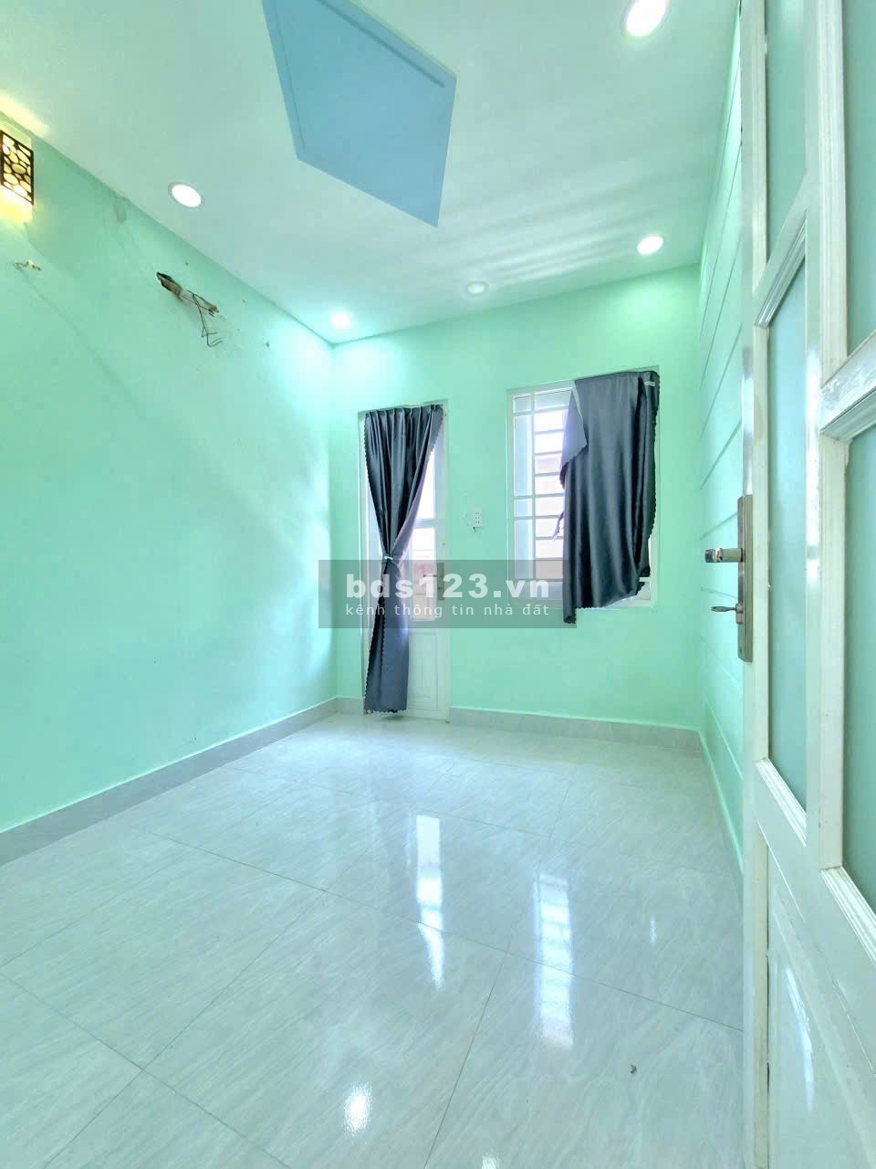 Nhà bán hẻm 2174 Huỳnh Tấn Phát, Thị trấn Nhà Bè, 5x6m, 1 trệt 1 lầu