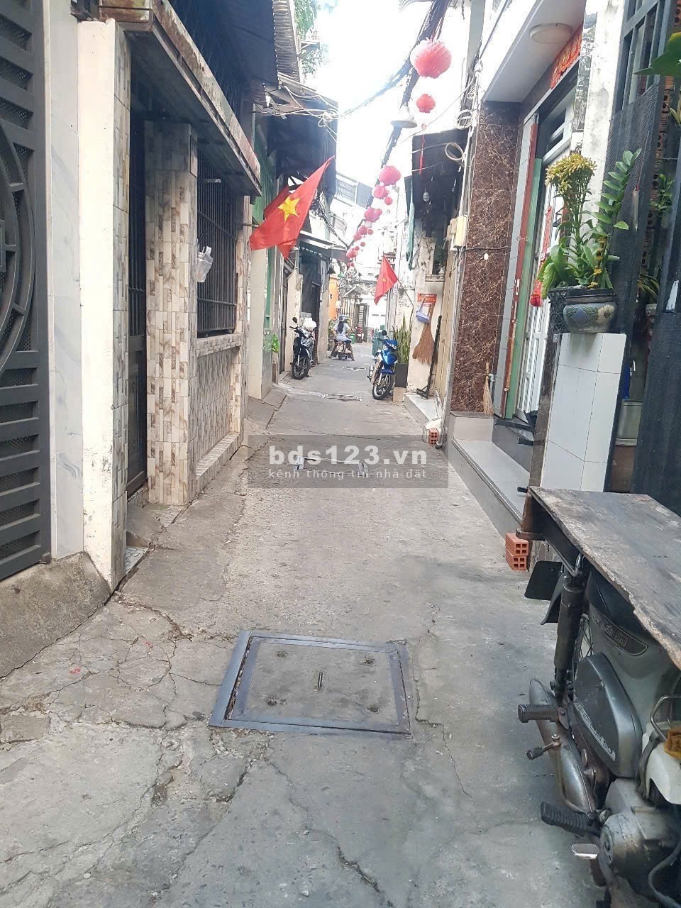 Bán nhà hẻm đường số 25A Tân Quy, 1 trệt 1 lầu - 2PN - 2WC - Ban Công. Giá bán 1tỷ850 TL