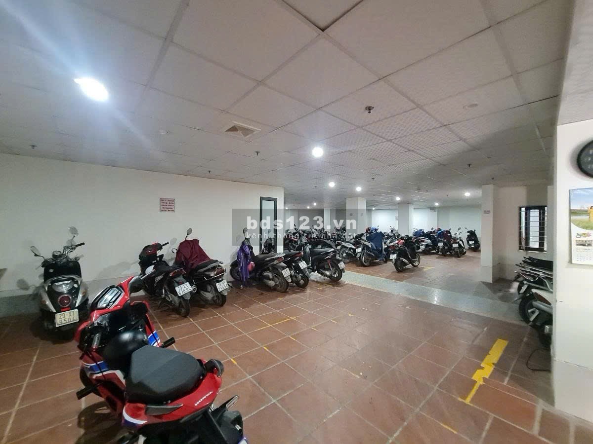 Bán tòa nhà mặt phố Lê Thanh Nghị, Hai Bà Trưng. 450m. 10T, MT 15m vỉa hè ô tô, KD tốt. 280 tỷ