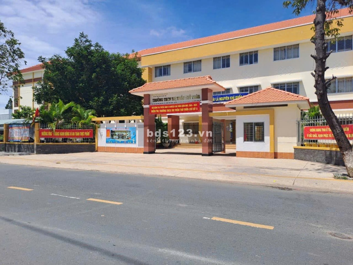 Bán nhanh (5x60 = 300m²) đất thổ cư mặt tiền đường nhựa Tỉnh lộ, đã có sổ hồng riêng. Giá 460 triệu