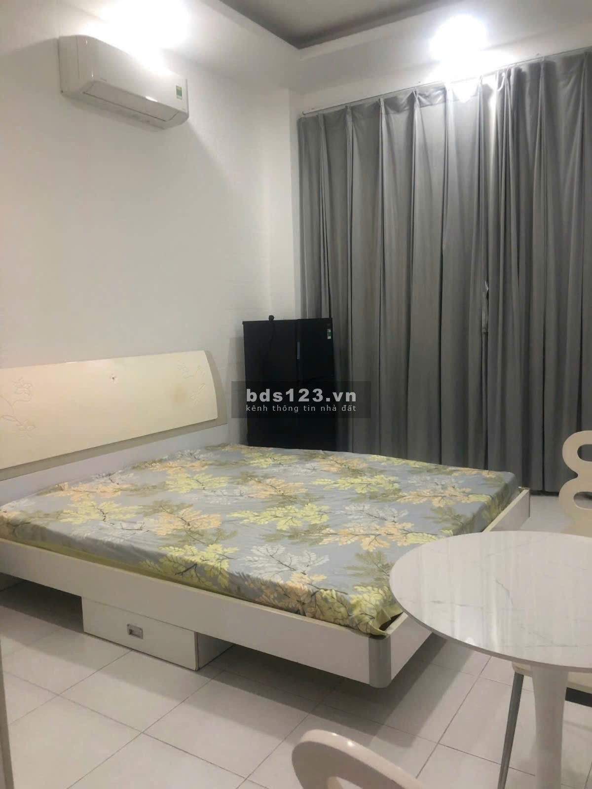 Bán CHDV Phú Nhuận – 55m² – 8 phòng – Thu nhập 40 triệu/tháng.