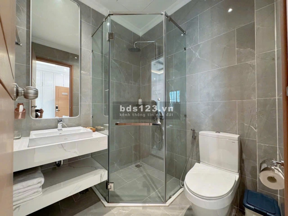 Chung cư Satra Eximland, Phan Đăng Lưu, Phú Nhuận: 130m2, 3p ngủ, 2wc, NT, 22tr/tháng