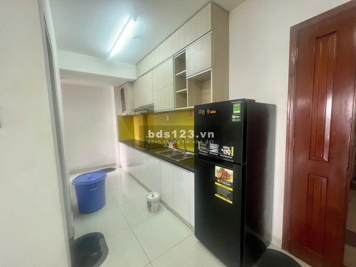Chung cư Hoa Sen, Lạc Long Quân,Q11: 78m2, 2p ngủ, NT, 12tr/th