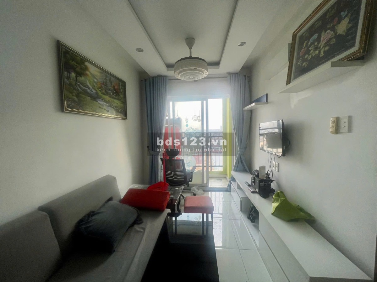 Chung cư Hoa Sen, Lạc Long Quân,Q11: 78m2, 2p ngủ, NT, 12tr/th