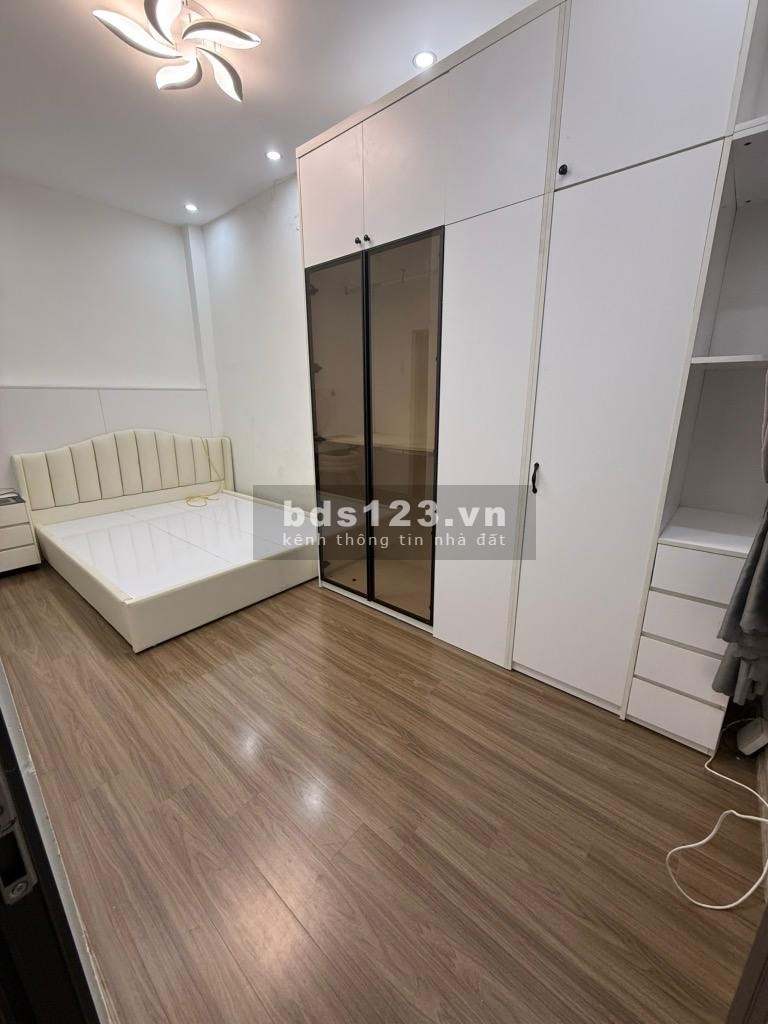 Hàng hot Tam Trinh - Gần Times City - 30m2x5T - 5 tỷ - Xe máy phi vù vù