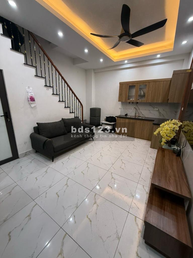 Hàng hot Tam Trinh - Gần Times City - 30m2x5T - 5 tỷ - Xe máy phi vù vù