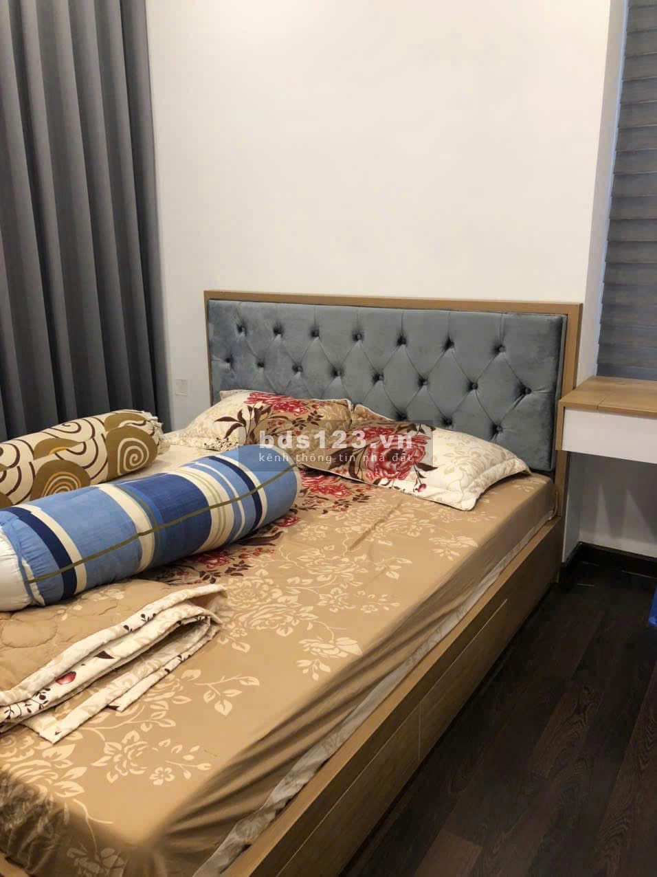 Chung cư Sky Center, P2, Tân bình có 2p ngủ, 71m2, 16tr5/th