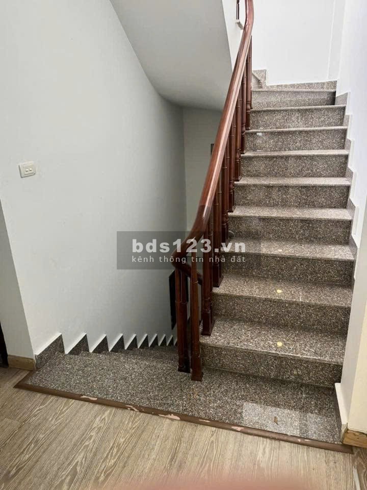 Hiếm ! Nhỉnh 12 Tỷ - Phân Lô - Oto - Kinh Doanh - 42m*4T
