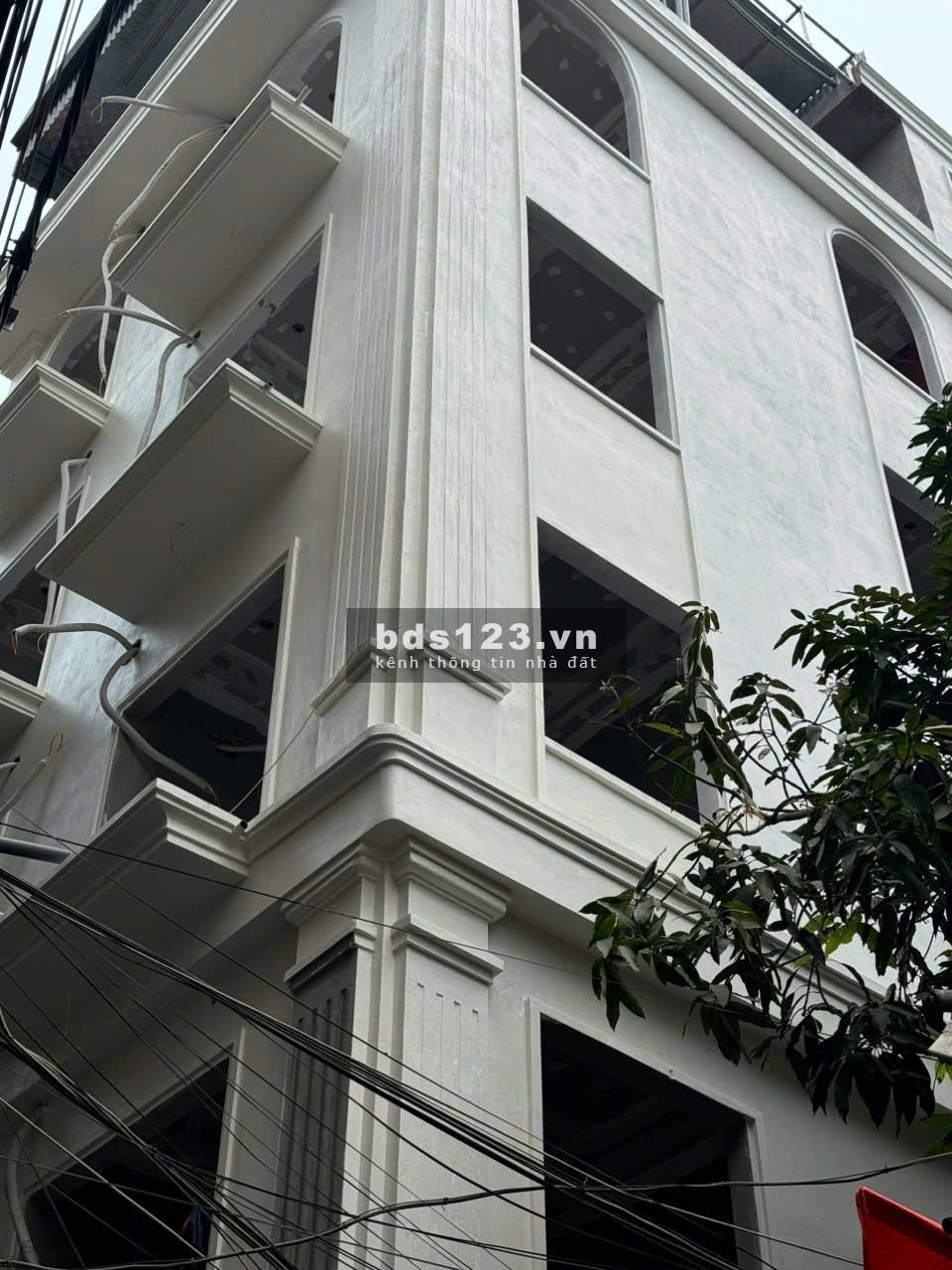 Bán Nhà Ngõ 197 Hoàng Mai – Lô Góc – Ô Tô Tránh – Mặt Tiền 6m – Giá 14,7 Tỷ