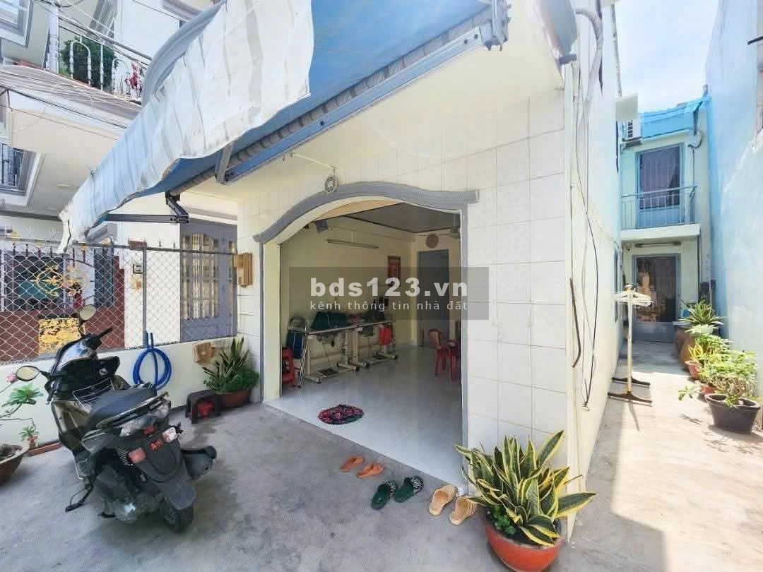 Bán Nhà Lô Nhì Đường Huỳnh Tấn Phát, P. Phú Thuận, Quận 7 - Cách Mặt Tiền HTP > 30m