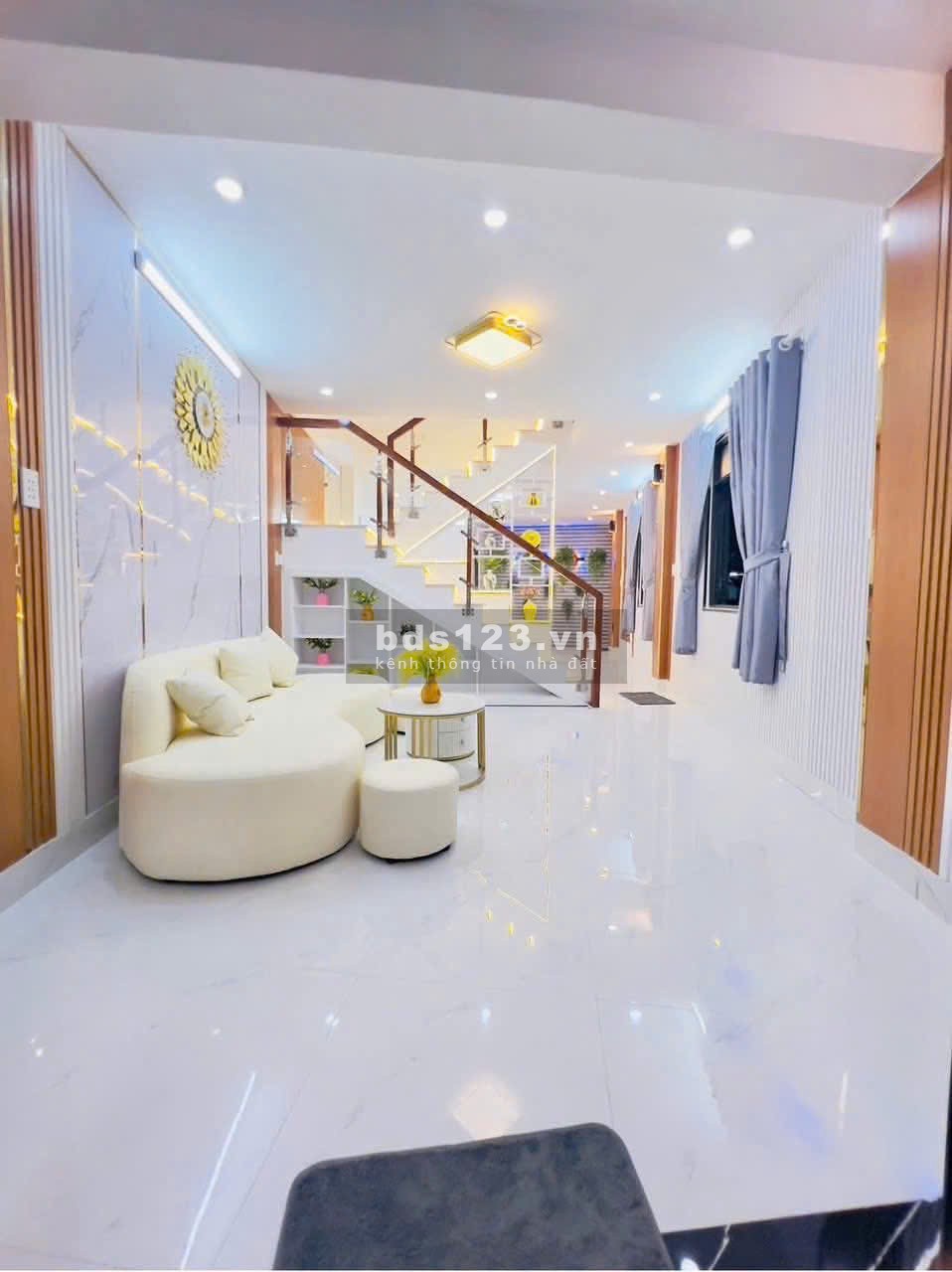 Nhà Lô Góc 2 Mặt Tiền - Mới Hoàn Thiện - Vị Trí Đẹp Hẻm Xe Hơi - Đường Đào Tông Nguyên - Nhà Bè