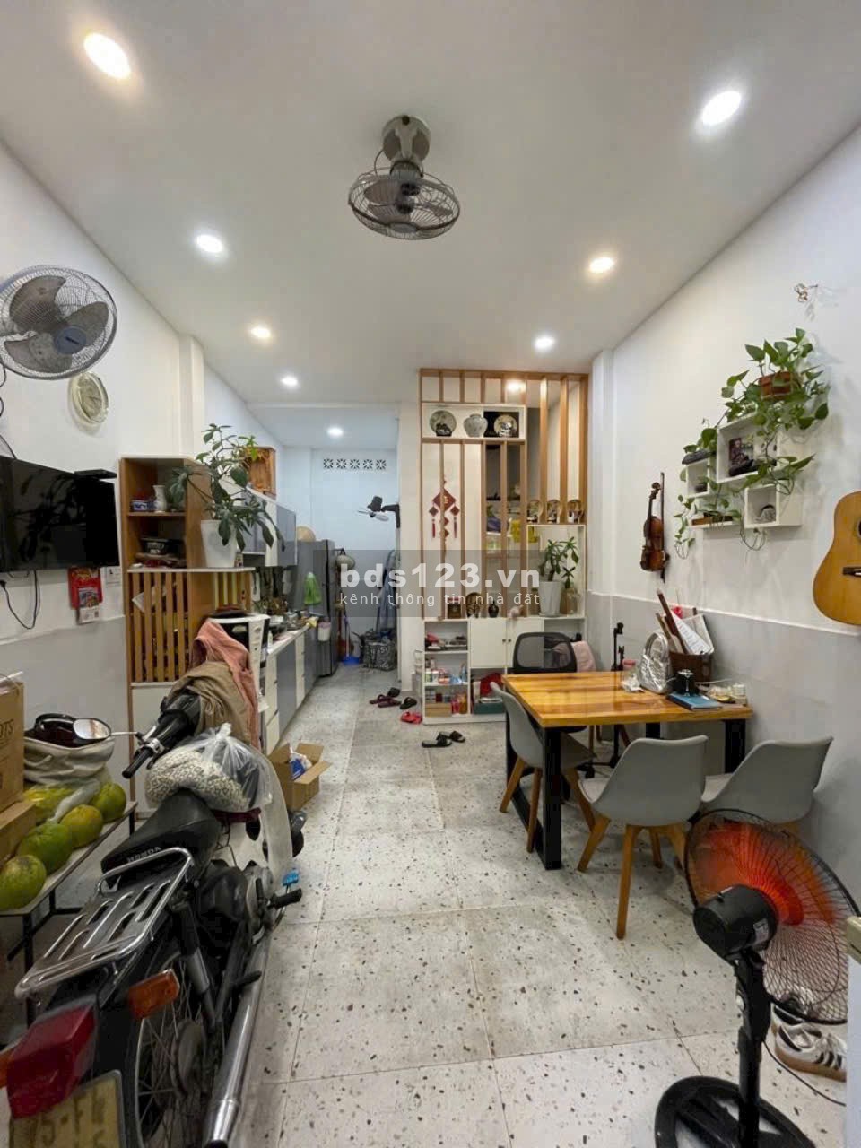 Bán Nhà Sổ Riêng Lô Nhì Đường Số 42, Tân Quy, Quận 7 - Hẻm Thông