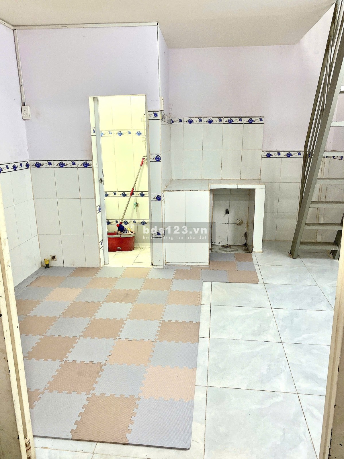 Nhà hẻm 2405 HTP Nhà Bè, căn cuối có sân riêng, Trệt, lầu suốt, ba công