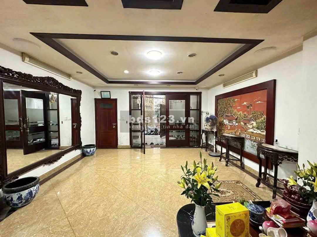 Nhà phố Tân Mai, Hoàng Mai 85m 5 Tầng MT5m KD ô tô tránh. 24.8 tỷ. LH 0866429734