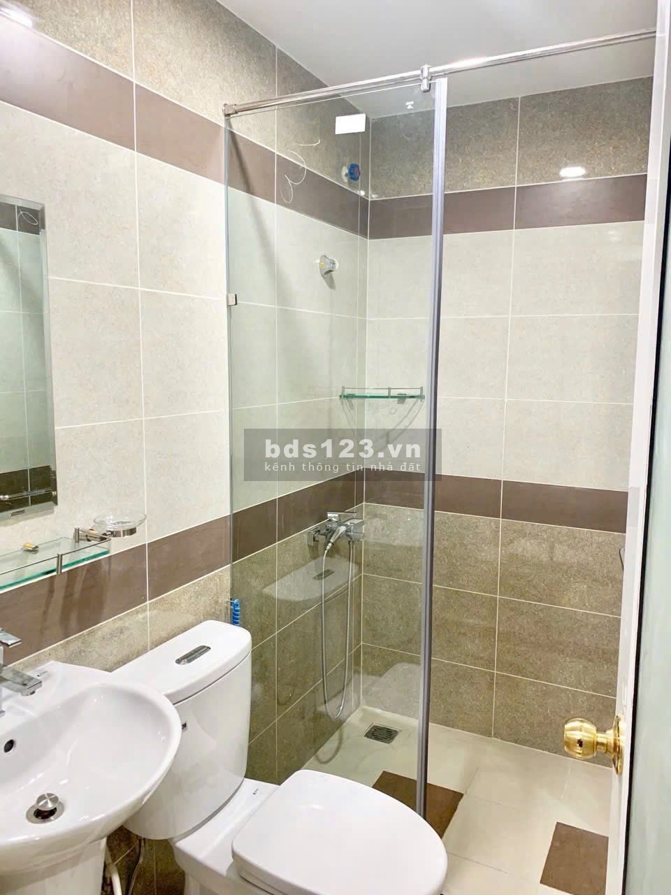 Central Plaza, p3, Tân Bình: 67m2, 2p ngủ, 13tr/th
