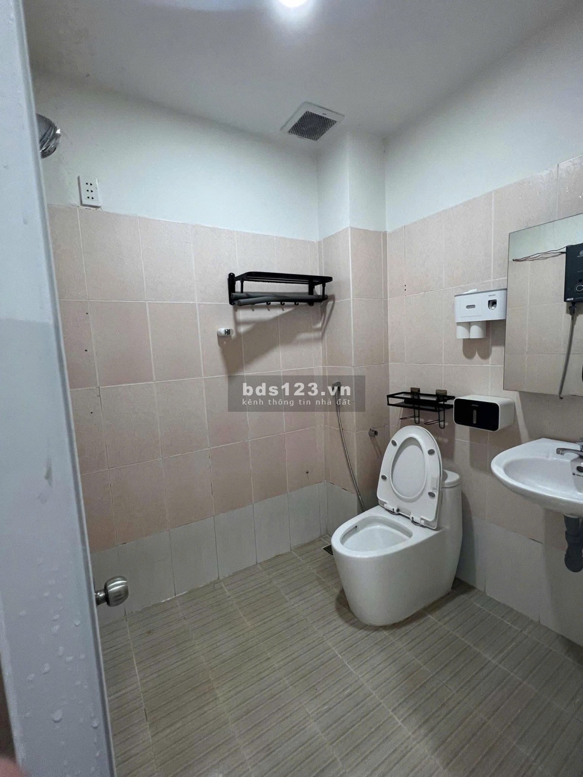 Richmond City, Nguyễn Xí, p26, Bình THạnh: 45m2, có Nt, 11tr/th