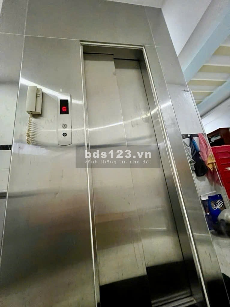 Nhà MT 5 Tầng có Thang Máy, dtsd 500m2, giá 9,5 Tỷ, Tân Thới Nhất, Q12