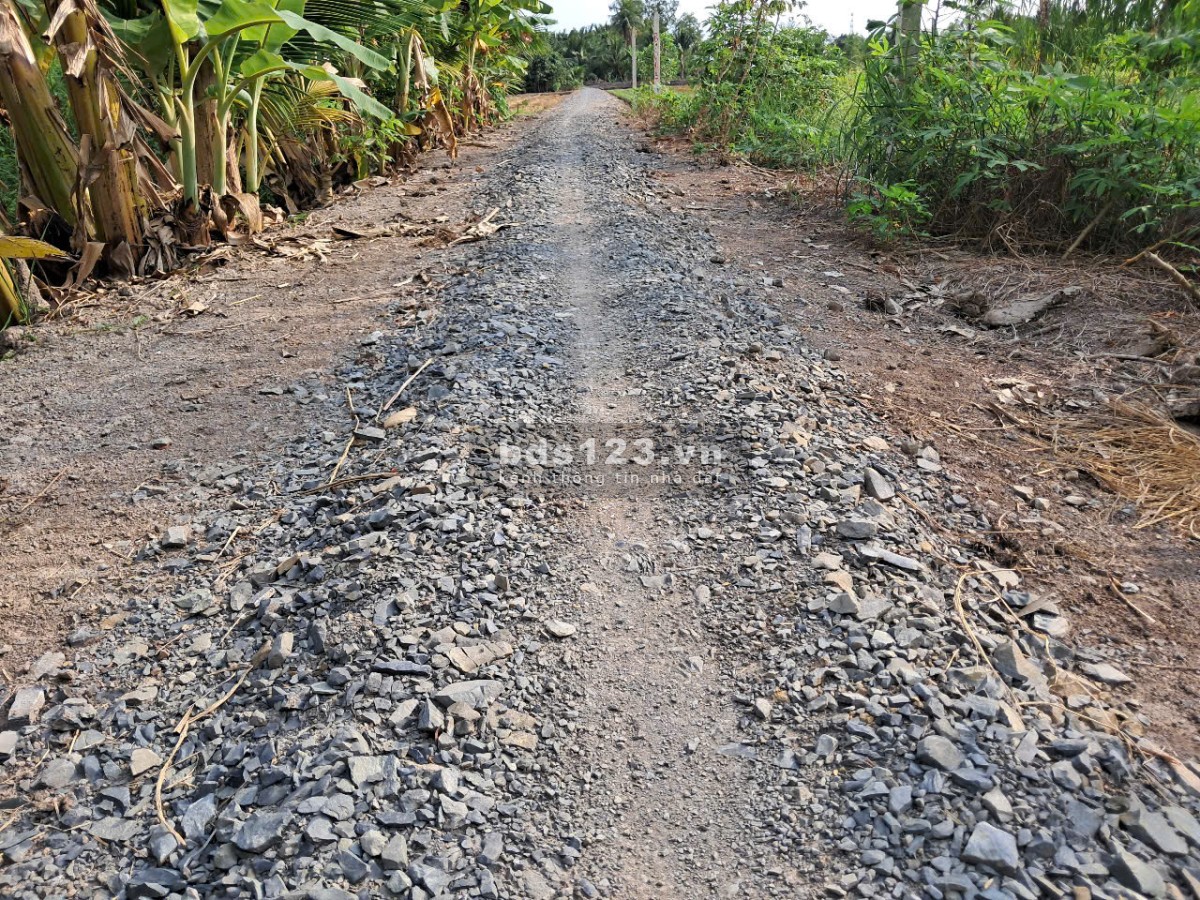 Bán lô đất 2 mặt tiền trước sau, view kênh, ngang 7m x 75m gia 1ty050