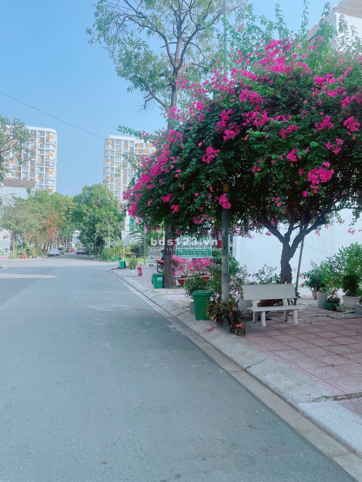 Tôi cần bán gấp nền đất 13B Conic DT 7x18 giá 7 Tỷ 9 sổ cầm tay view đẹp