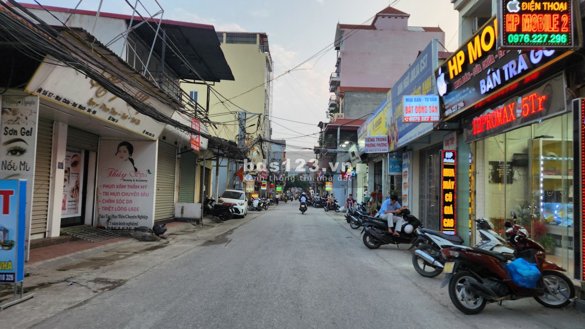 Mai Châu, Đại Mạch. Ngõ thông ô tô vào đất, 30m ra bìa làng QH đường 24m. Hơn 4 tỷ