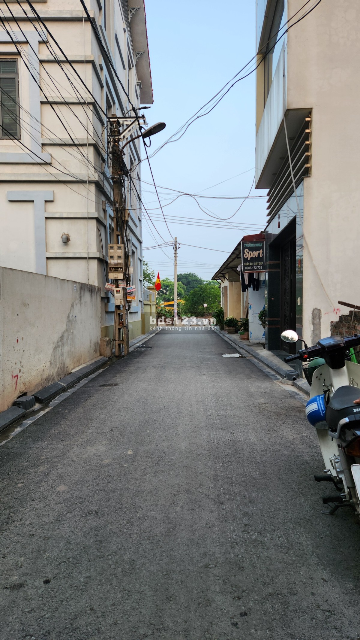 Mai Châu, Đại Mạch. Ngõ thông ô tô vào đất, 30m ra bìa làng QH đường 24m. Hơn 4 tỷ