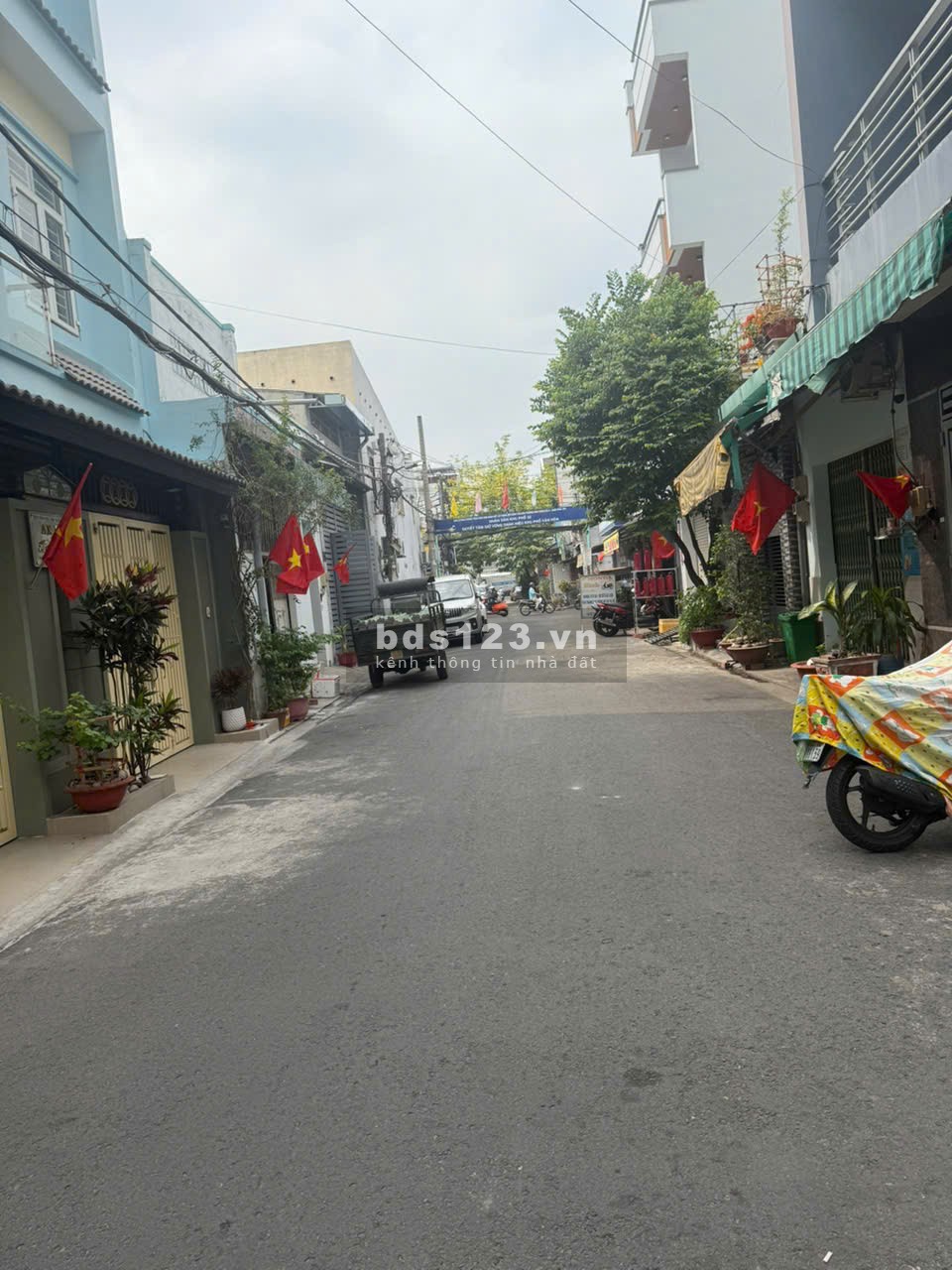 BÁN NHÀ BÌNH TÂN 4 TẦNG DT 72 M2 GIÁ 7,850 TỶ TL