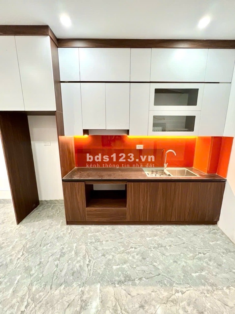 Bán nhà 3 tầng 50m2 Giá 4.5 tỷ, khu dân trí cao, vào ở luôn