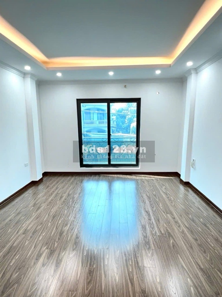 Bán nhà 3 tầng 50m2 Giá 4.5 tỷ, khu dân trí cao, vào ở luôn