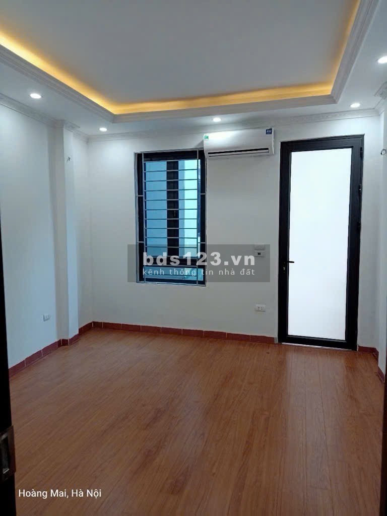 NHÀ MỚI 5 TẦNG , 6 PHÒNG NGỦ - PHỐ - VĨNH HƯNG - HOÀNG MAI CHỈ HƠN 5 TỶ - ô tô đỗ gần nhà
