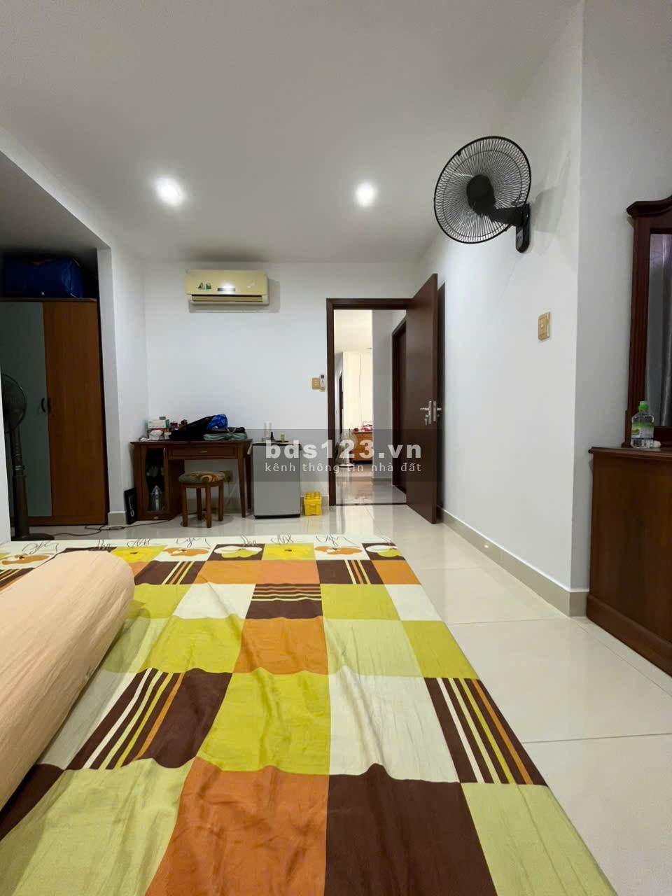 Cần bán căn hộ chính chủ 101.7m2 The Mansion, Nguyễn Văn Linh, Bình Chánh
