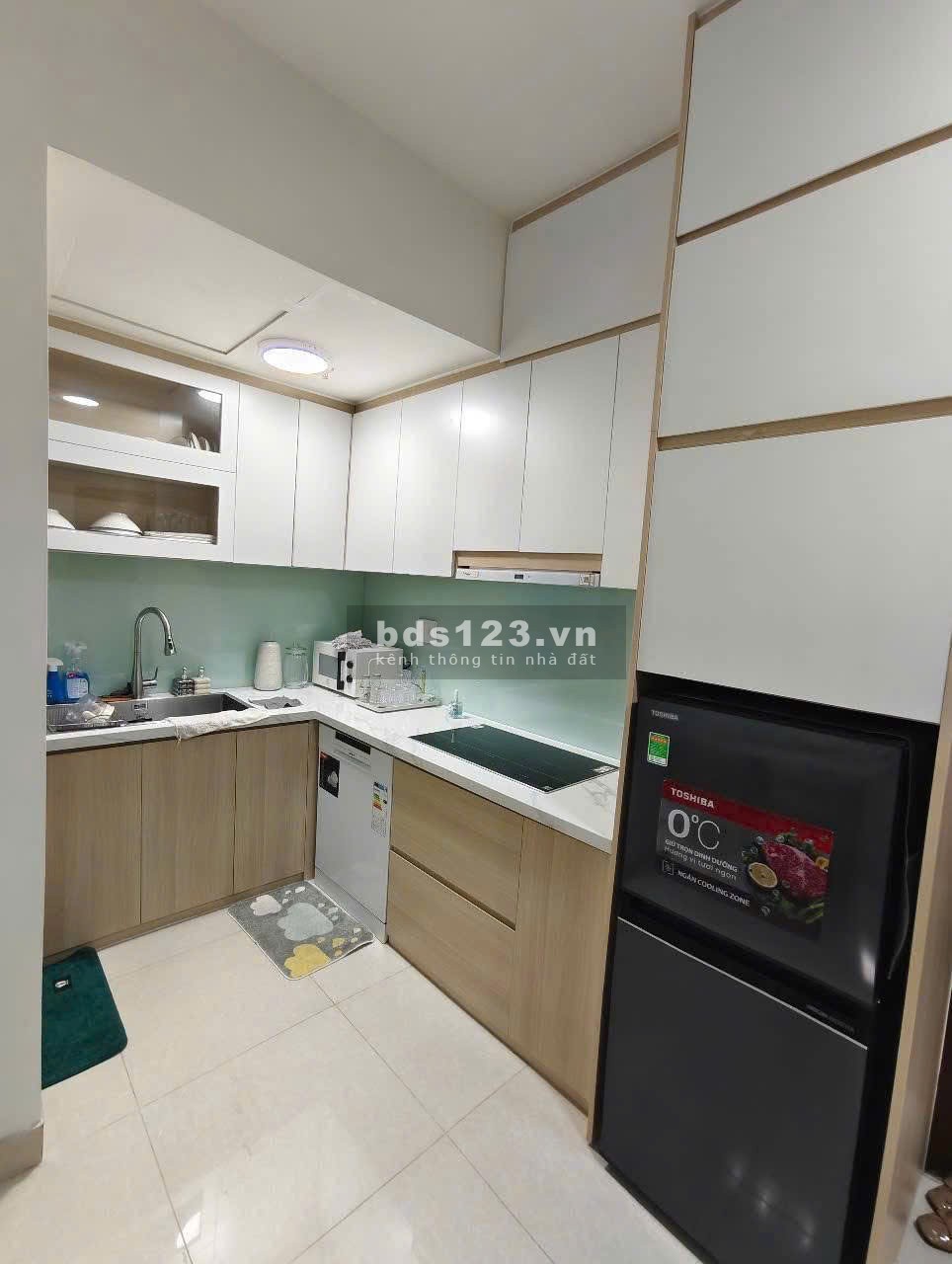 Chung cư Carillon 1, Hoàng Hoa Thám, TB: 80m2, 2p ngủ, ban công 13tr/th