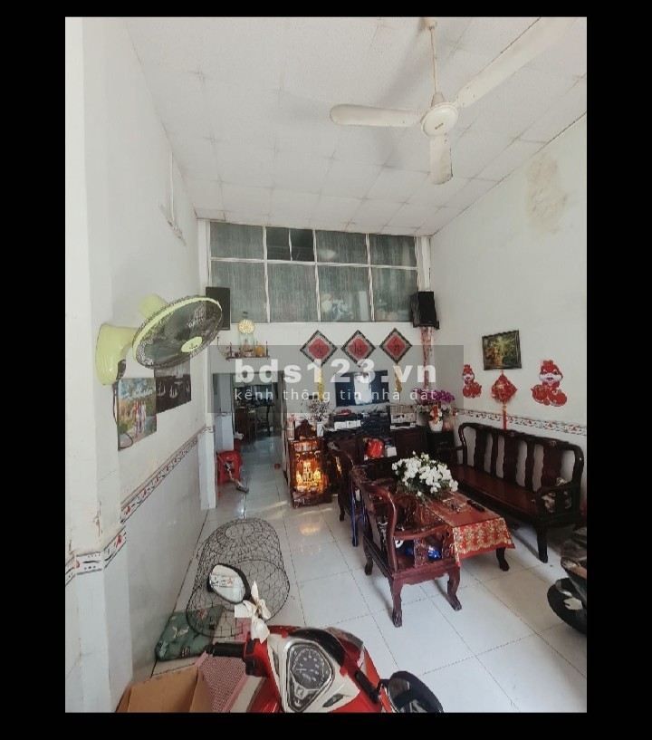 Cần bán nhanh nhà Lê Trọng Tấn, Tân Phú, 62m, hẻm xe hơi, 1 tầng, giá 4.99 tỷ