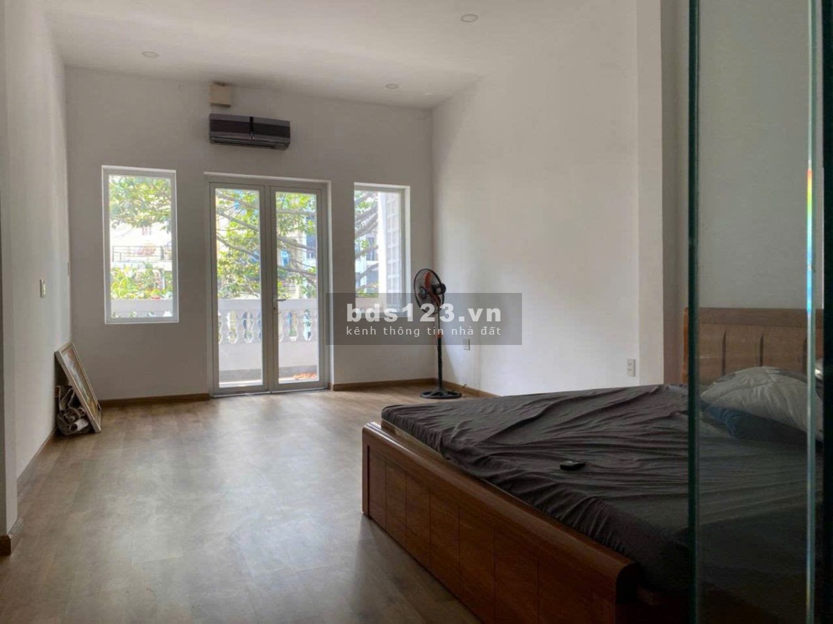 Cần cho thuê nguyên căn mặt tiền 3/2 giá tốt kết cấu 7 tầng có thang máy
