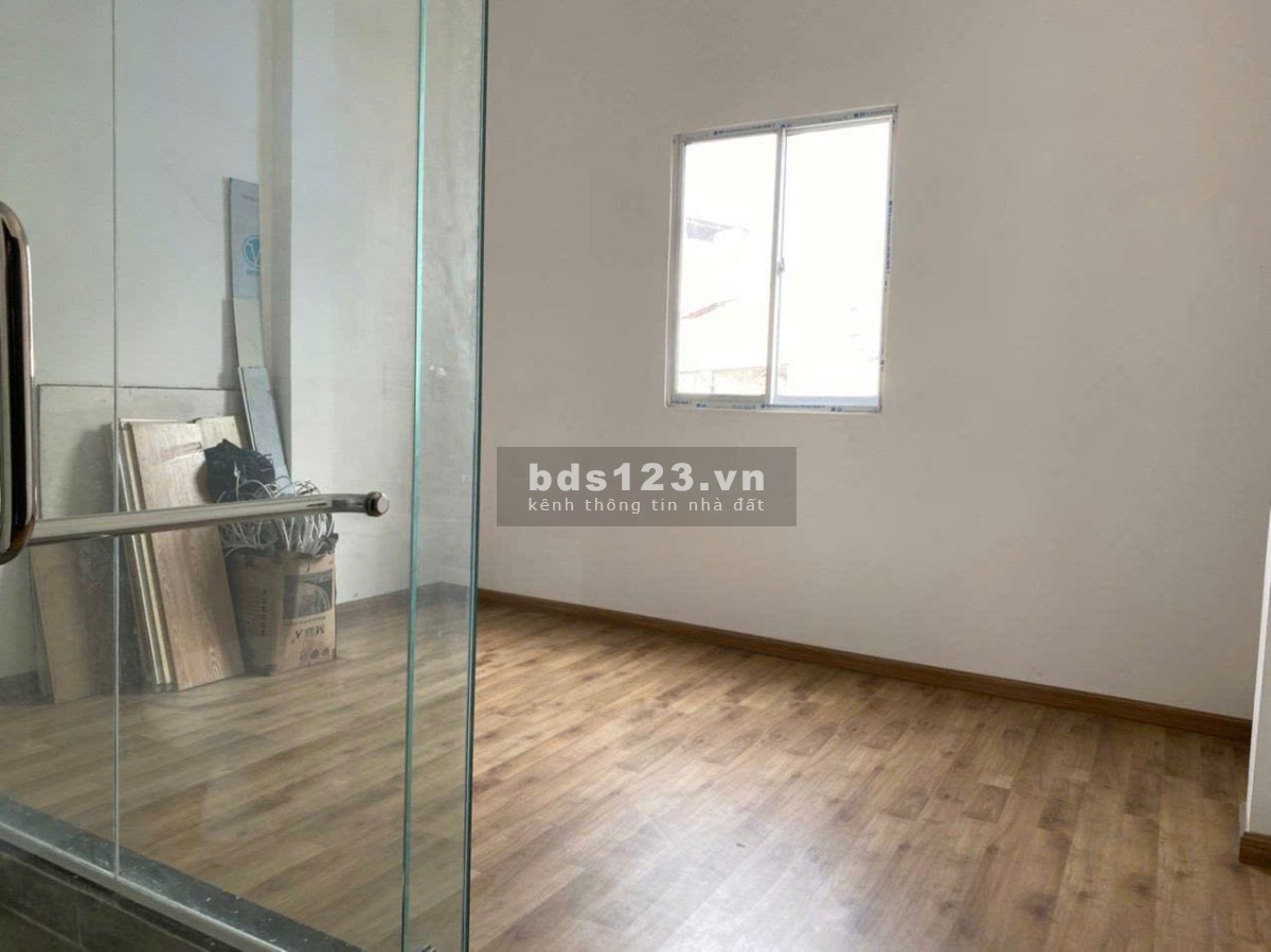 Cần cho thuê nguyên căn mặt tiền 3/2 giá tốt kết cấu 7 tầng có thang máy
