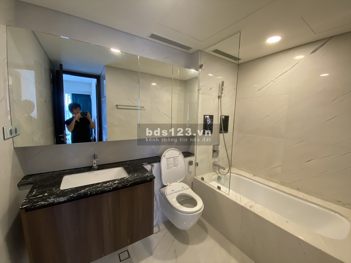 Cần bán căn hộ cao cấp Serenity Sky Villas – Quận 3