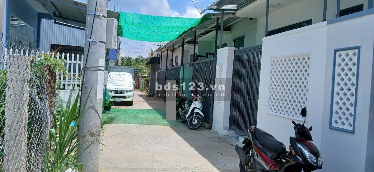 Lô đất Mỹ Phong, TP Mỹ Tho. 100m2 full thổ cư. Xe 16 chỗ 90D vào 50 mét