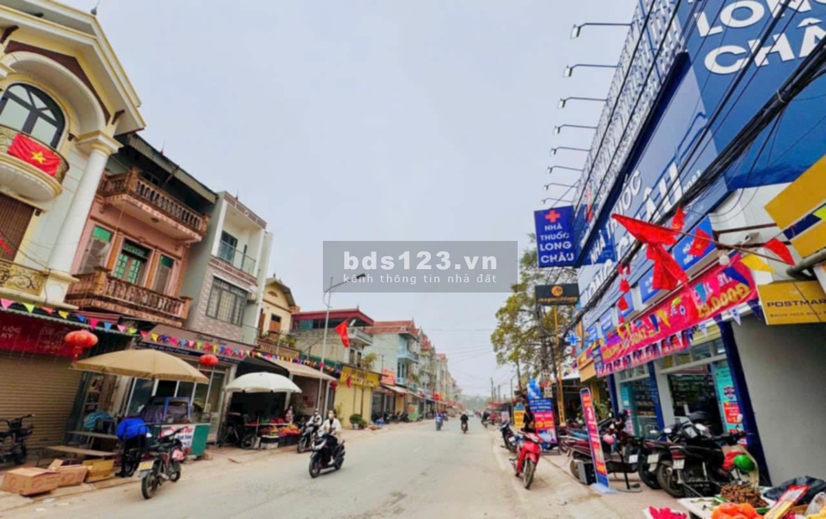 Trung tâm sầm uất - chỉ 2.9 tỷ có 53m đất vị trí đắc địa Phụng Châu, Chương Mỹ