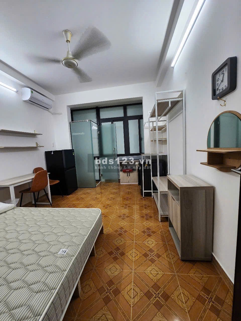 CHDV đường 3/2, quận 10: 20m2, nội thất 5.5tr/tháng