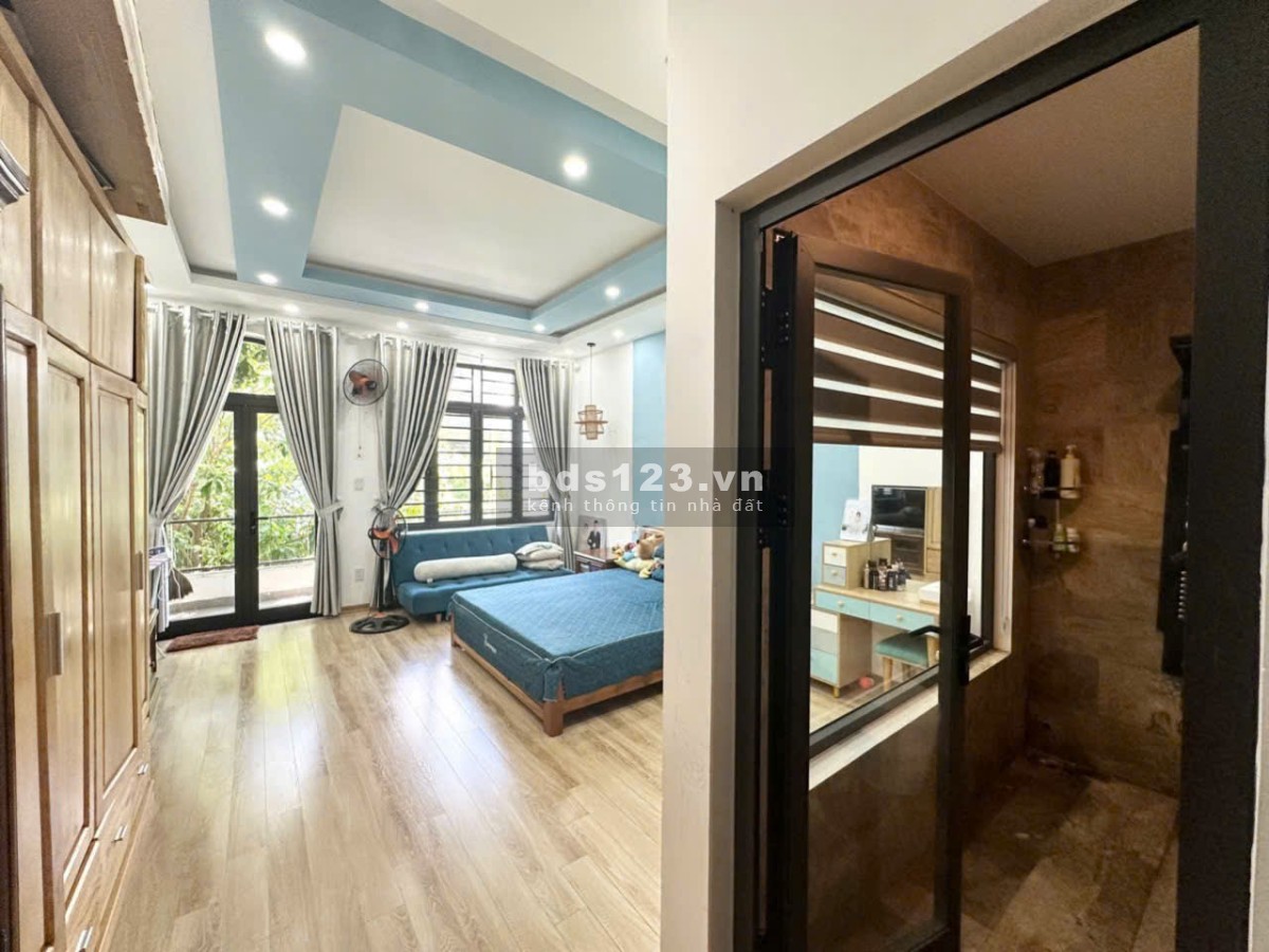 Bán Nhà Rất Đẹp, Mặt Tiền Hoàng Thúc Trâm, Hải Châu, DTĐ 90m2, 4Tầng, Giá Chỉ 8,85 tỷ TL