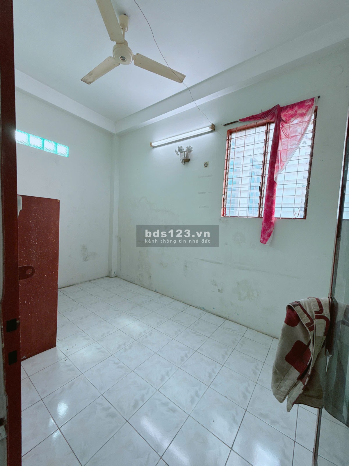 Cho con Du học Tôi cần bán gấp Căn nhà 4 Tầng - 5 PN, Đường Cao Văn Lầu giá 5.5 Tỷ