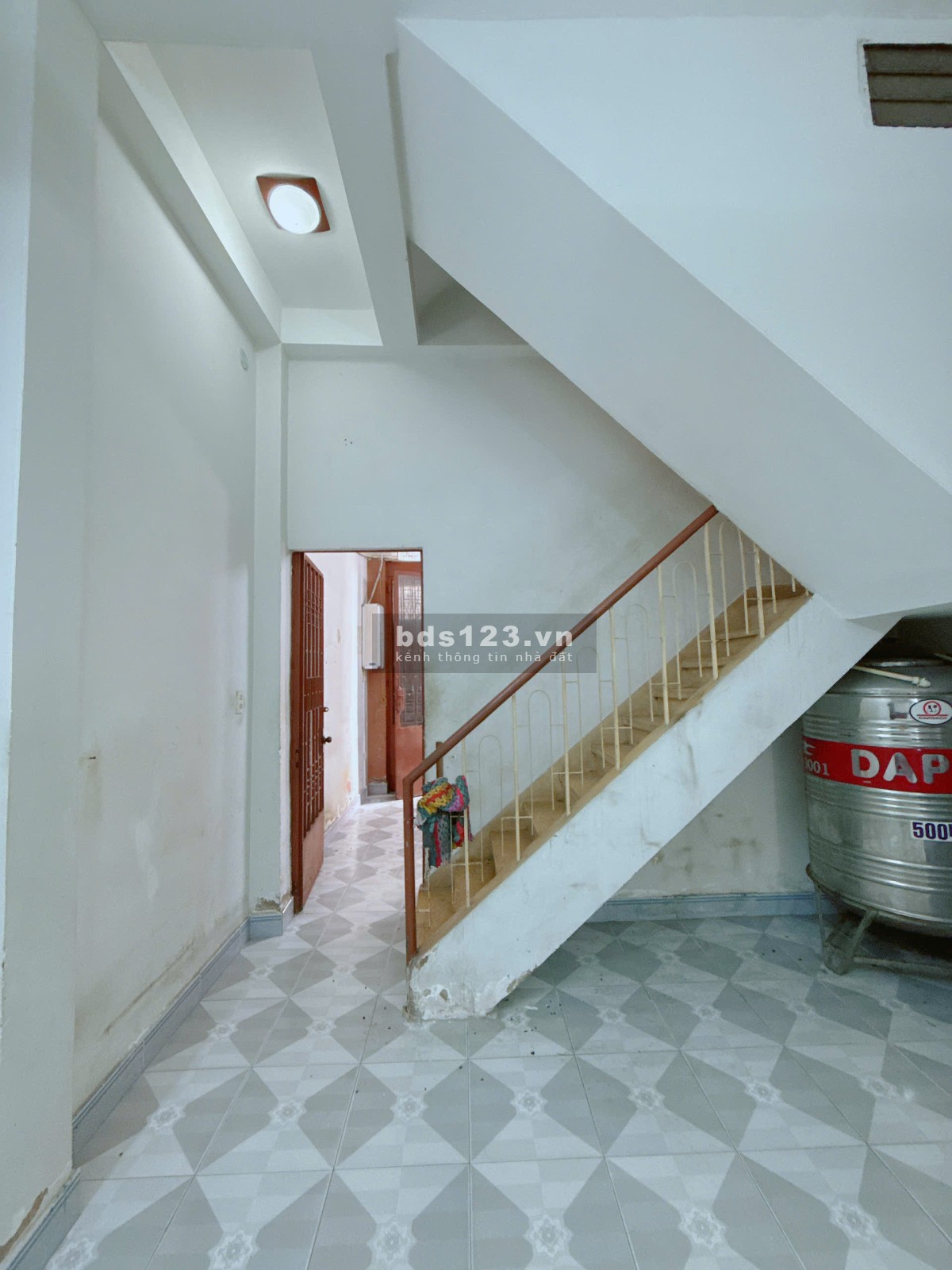 Cho con Du học Tôi cần bán gấp Căn nhà 4 Tầng - 5 PN, Đường Cao Văn Lầu giá 5.5 Tỷ