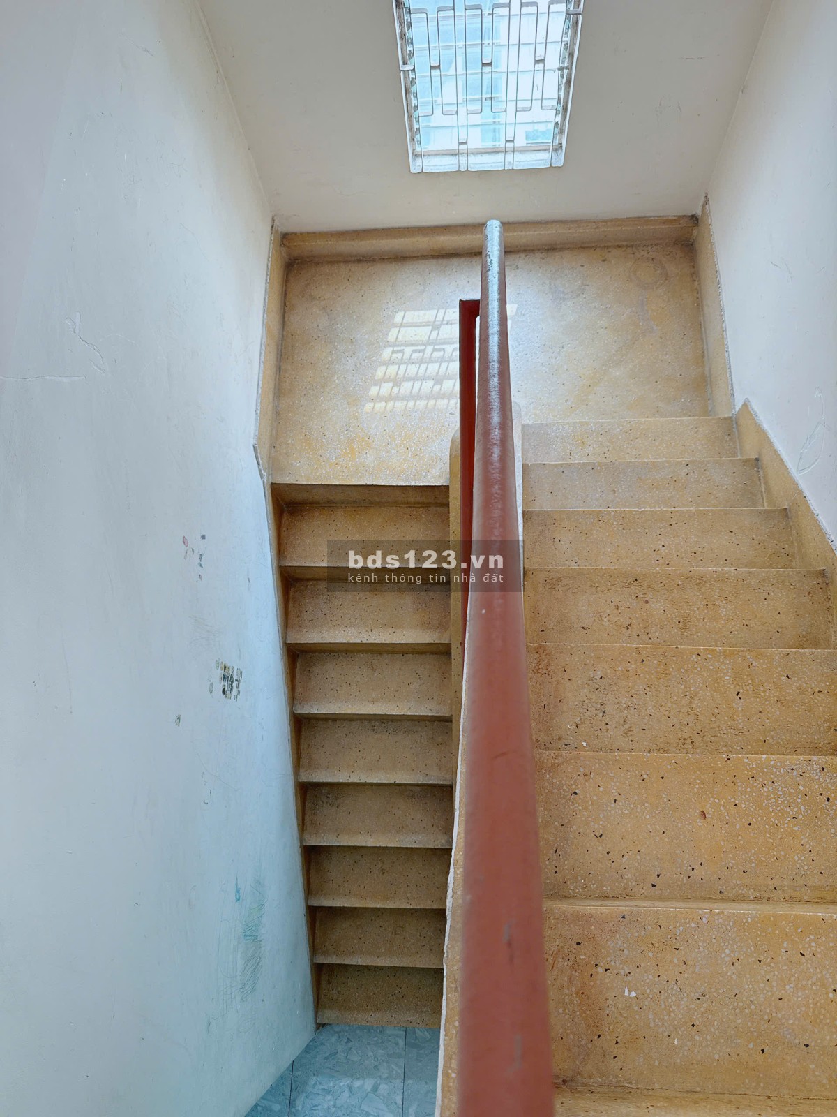 Cho con Du học Tôi cần bán gấp Căn nhà 4 Tầng - 5 PN, Đường Cao Văn Lầu giá 5.5 Tỷ
