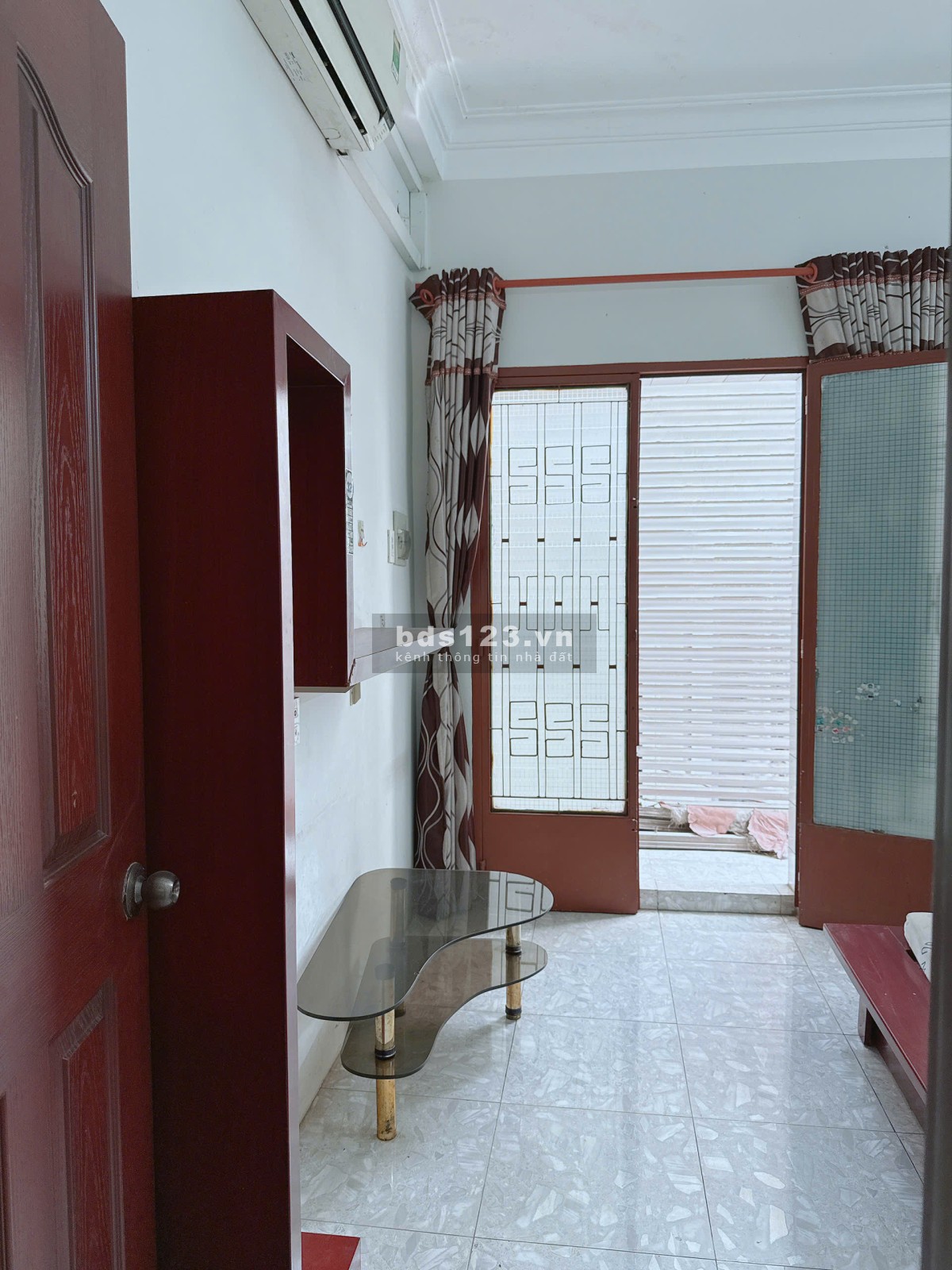 Cho con Du học Tôi cần bán gấp Căn nhà 4 Tầng - 5 PN, Đường Cao Văn Lầu giá 5.5 Tỷ