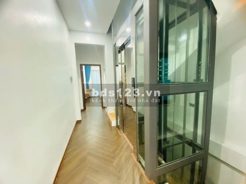 Nhà riêng Hoàng Mai, 5PN, 4 tầng, thang máy, 64m2, ngõ thông, mặt tiền thoáng, Giá 11,8 tỷ