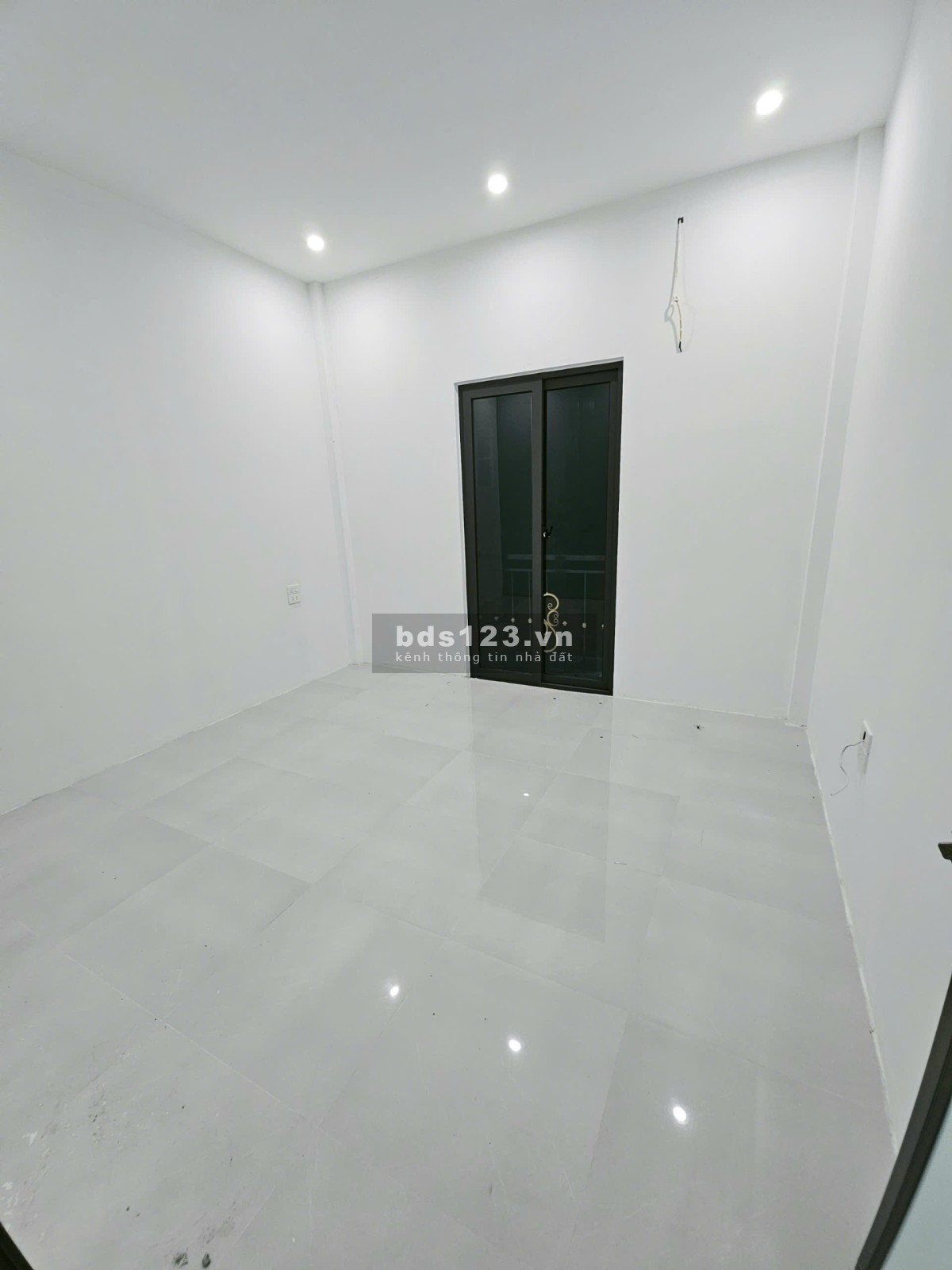 Bán nhà Yên Nghĩa tổng sử dụng 40m2 ngõ oto vào
