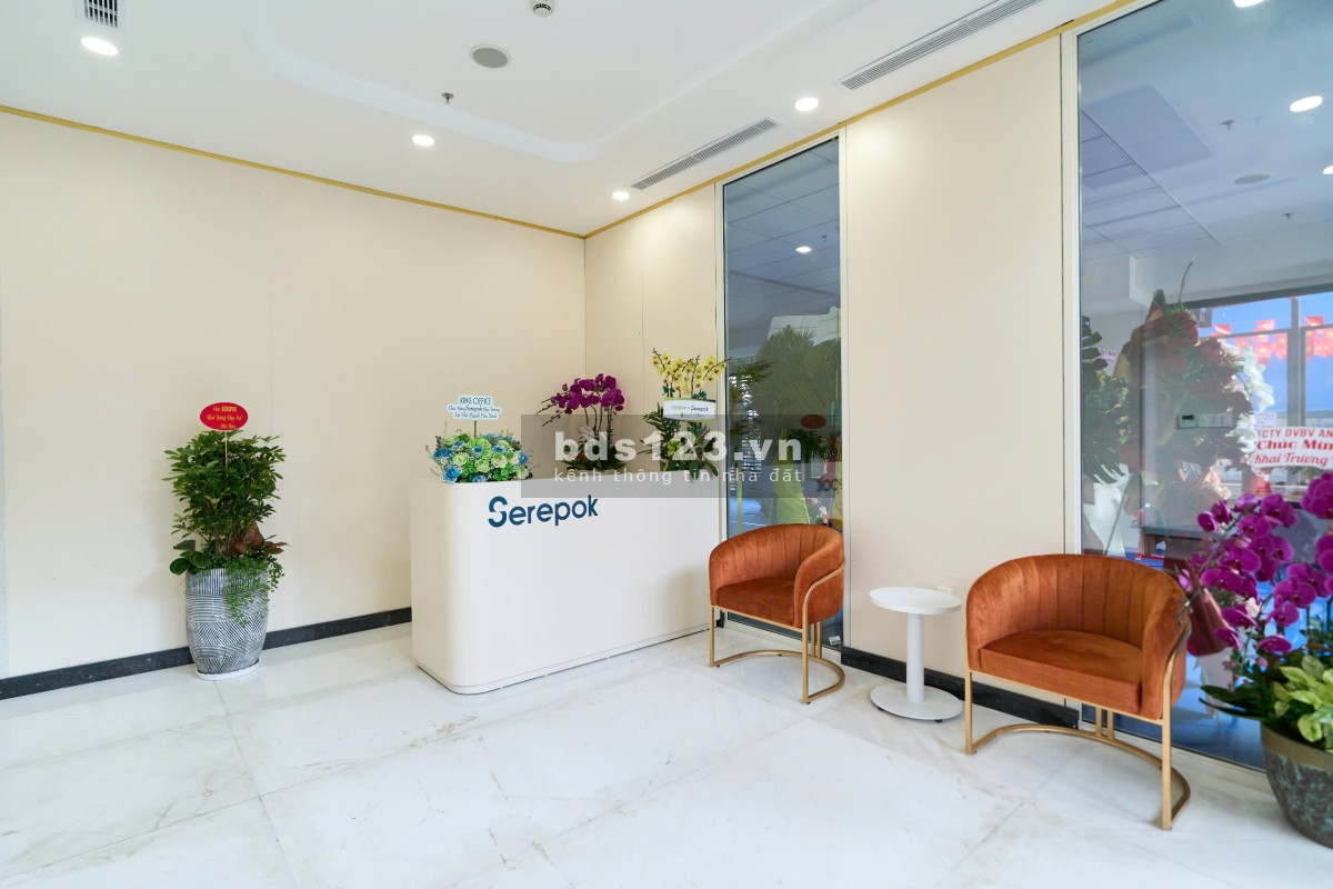 Serepok cho thuê sàn văn phòng truyền thống 180m² – Ban công lớn, view Landmark 81 (Chính chủ)