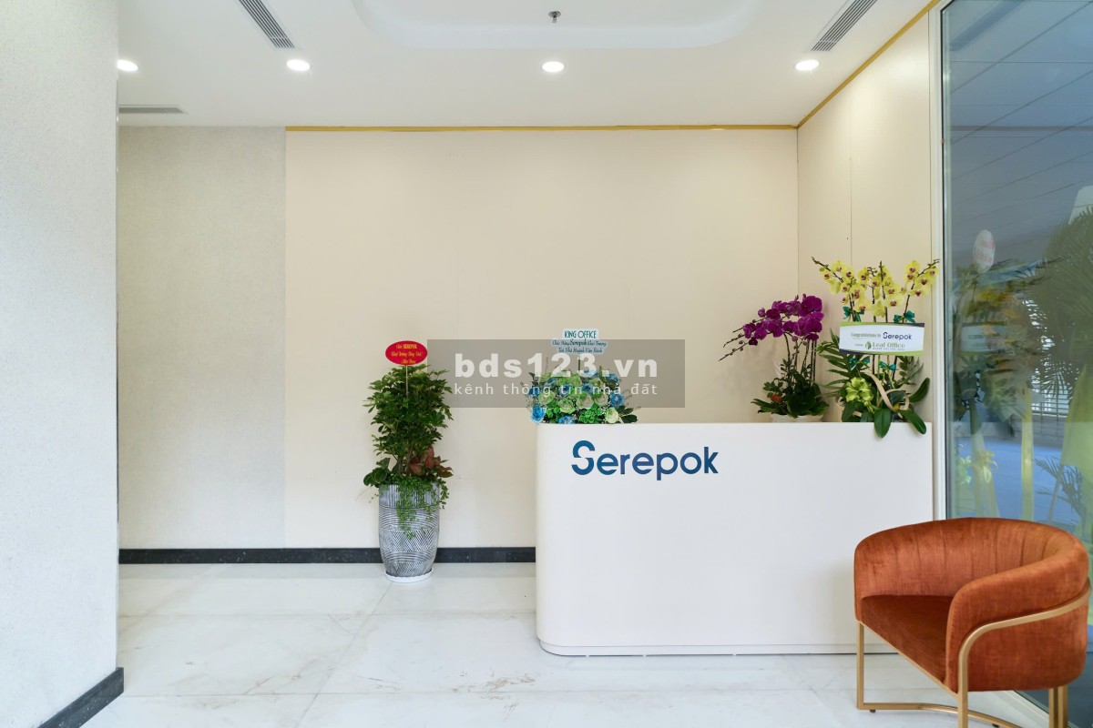 Serepok cho thuê sàn văn phòng truyền thống 180m² – Ban công lớn, view Landmark 81 (Chính chủ)