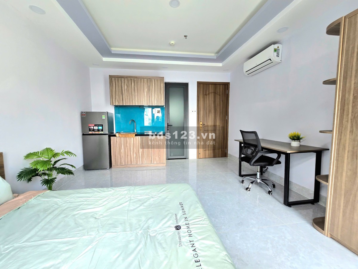 Cho thuê căn hộ dịch vụ full nội thất có ban công kế Cityland