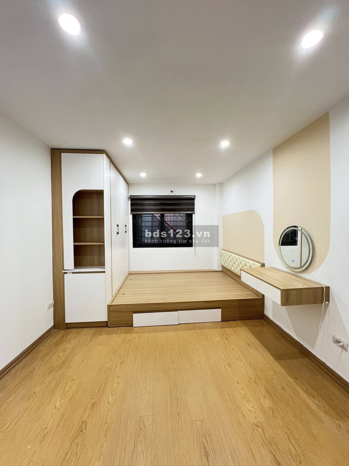 HIẾM! Trần Quý Cáp, Đống Đa, gần phố, nhà mới xây, full nội thất, sổ vương, 30m2 chỉ 5.5 tỷ