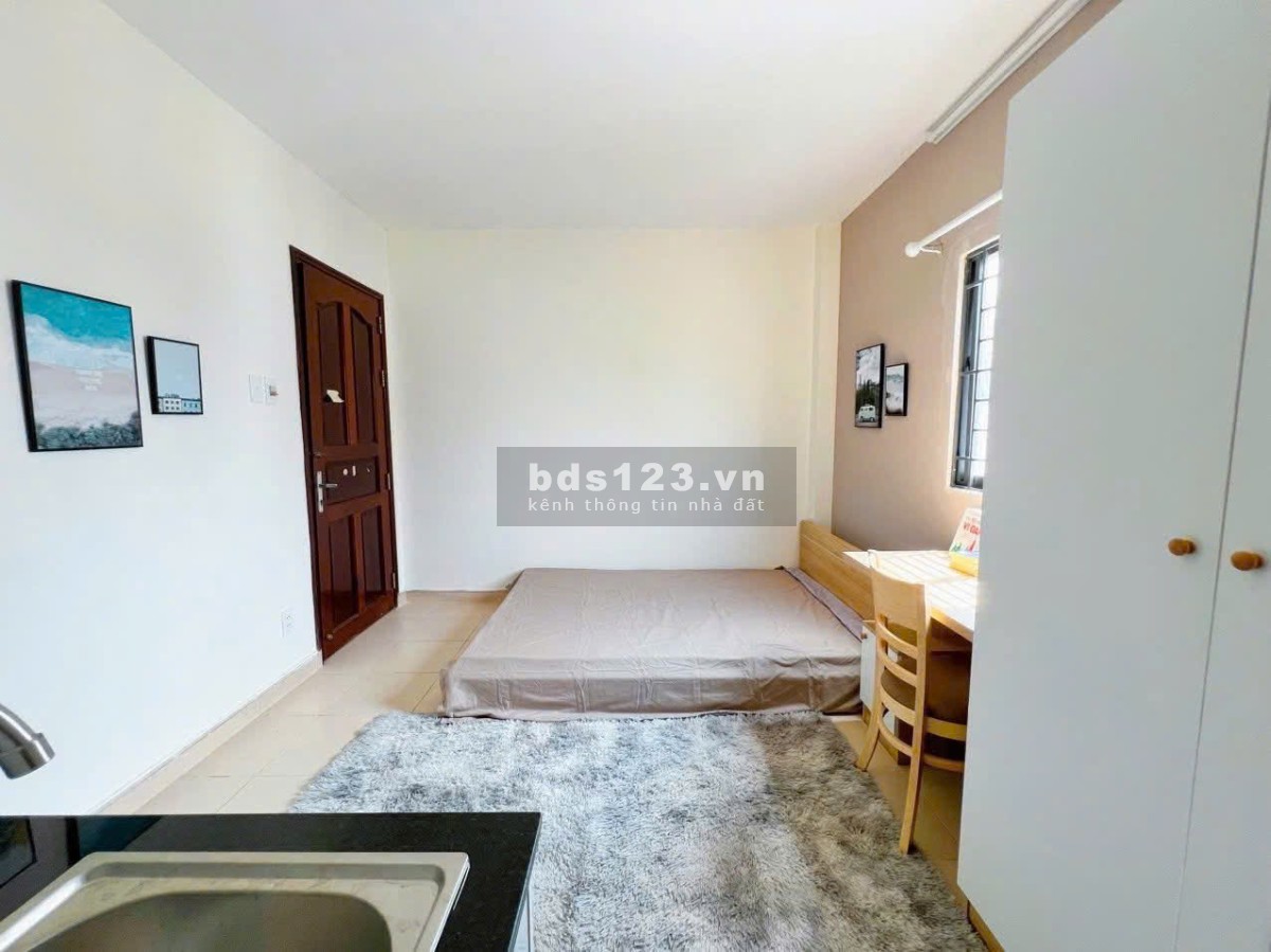 CHDV, Lê Hồng Phong, P12, Q10. 5tr5/tháng, có cửa sổ